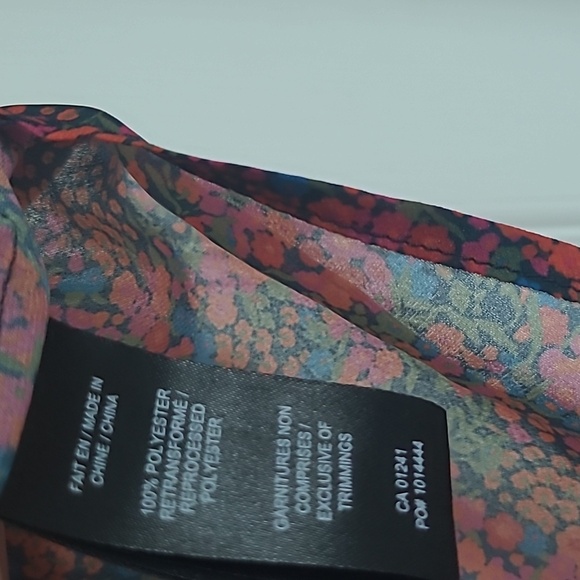 Floral blouse - Picture 4 of 4